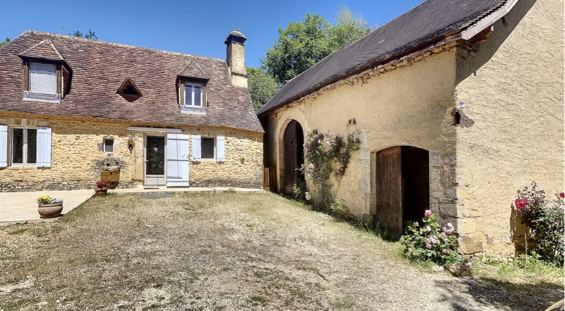 Charmante maison périgourdine au cœur du Périgord noir proche du Bugue 