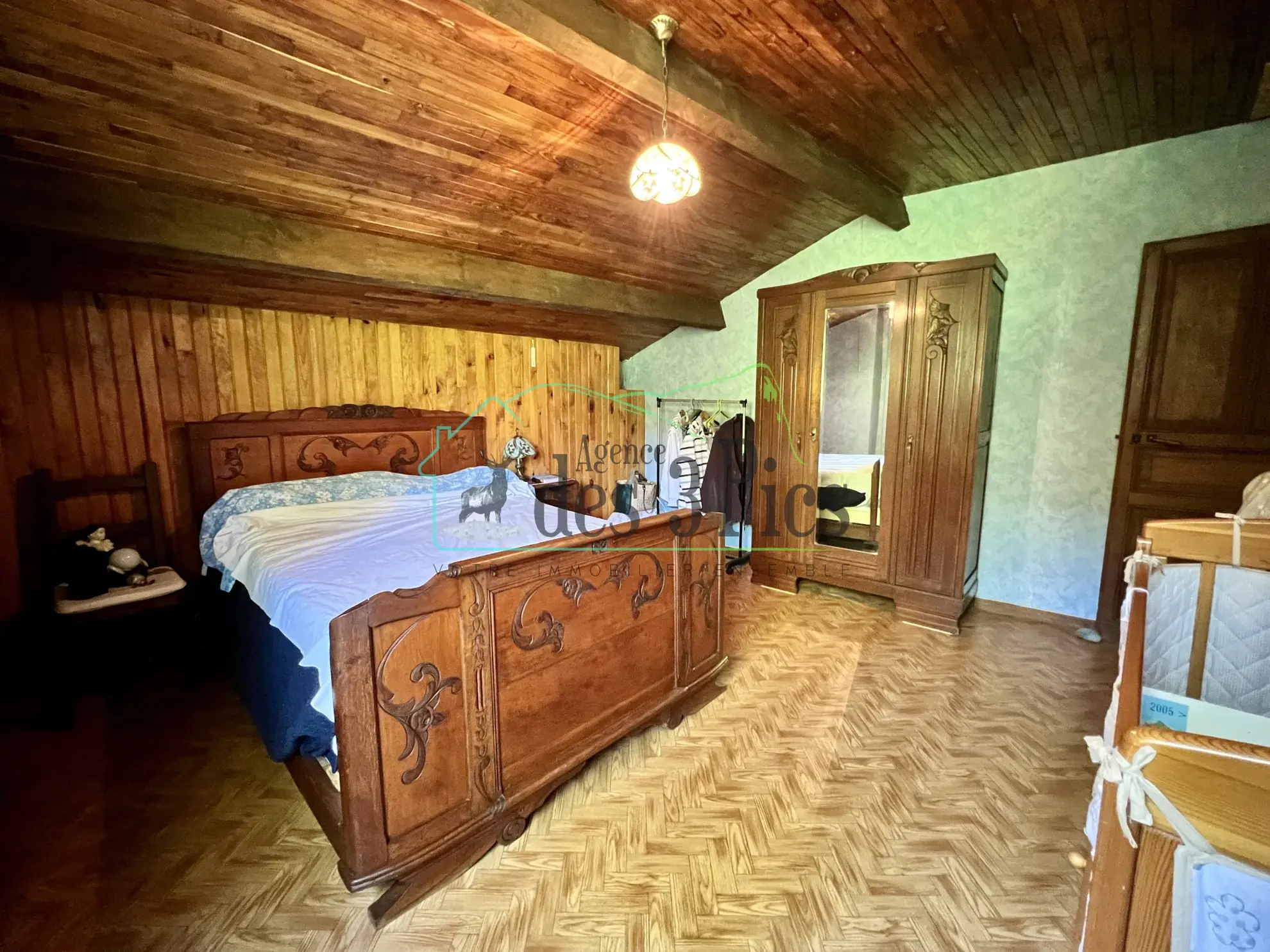 Maison en pierre avec vue montagne et rivière en Vallée de l'Arbas 