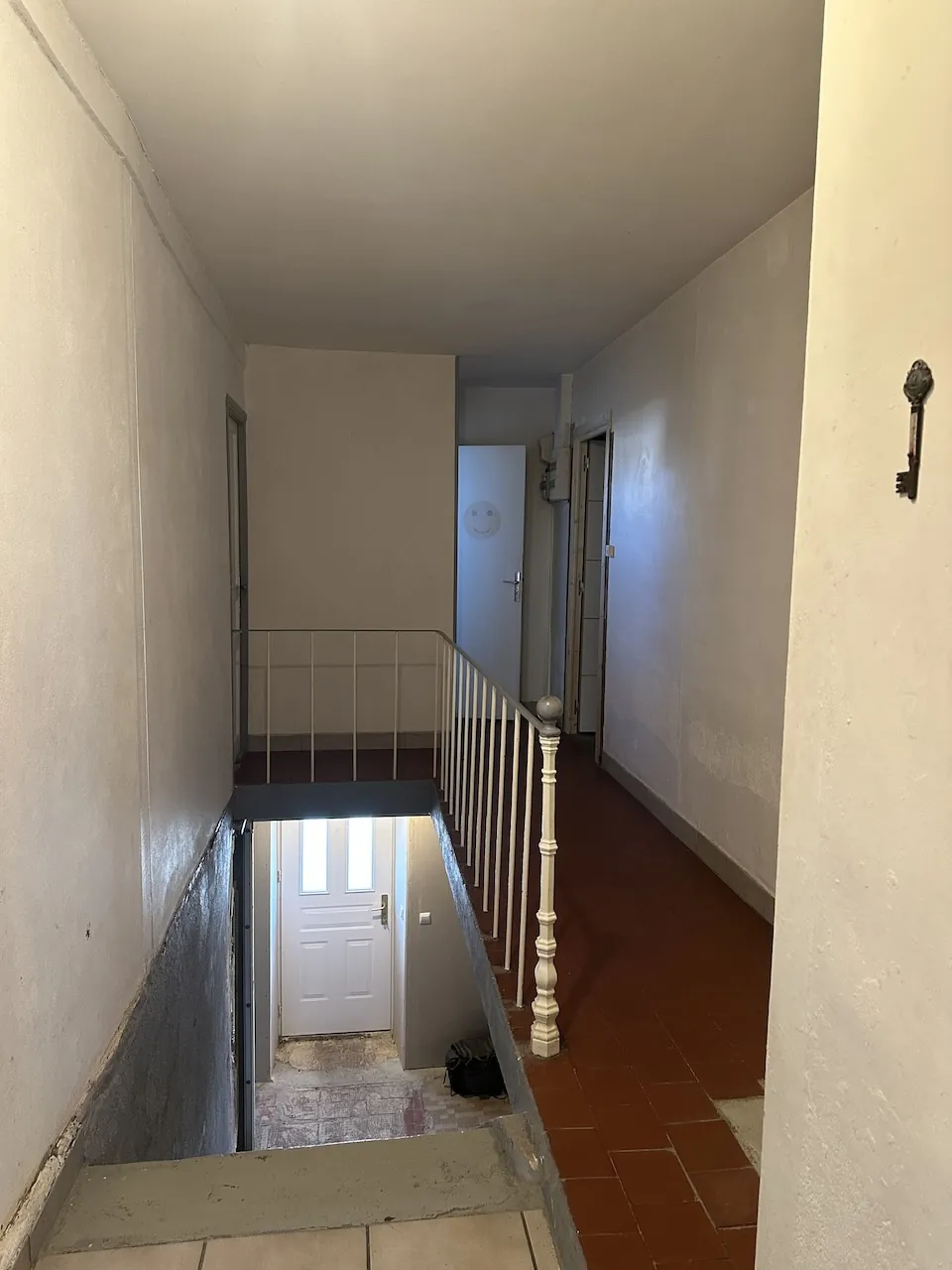 Maison de village à rénover à Chambilly, 4 chambres, grand terrain 