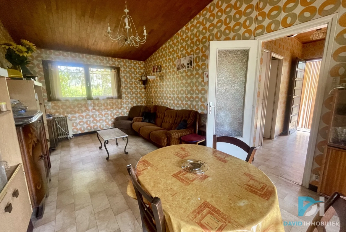 Villa à Vias Plage à quelques mètres de la plage avec dépendance et grand terrain 