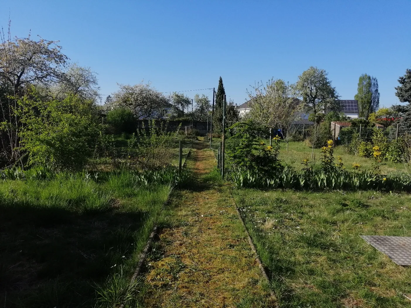 Pavillon indépendant à Vauzelles avec grand jardin, 2 chambres et sous-sol aménagé 