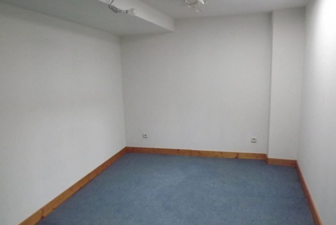 Maison de village à Vauban de 150 m² avec jardin et garage 