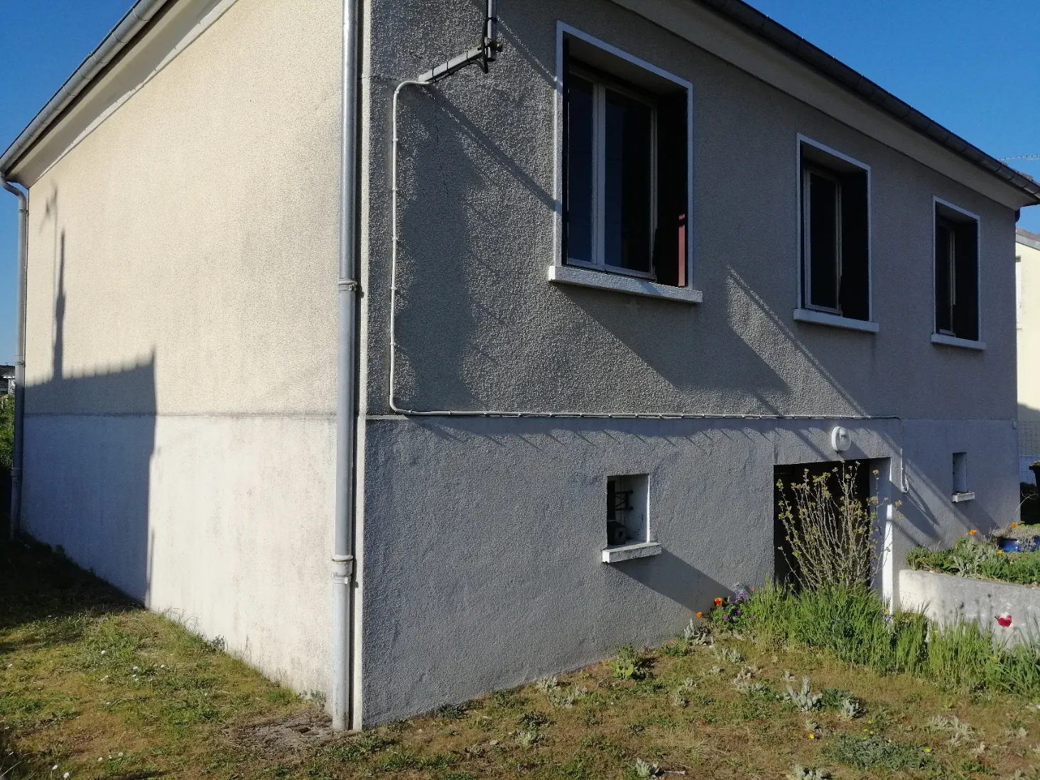 Pavillon indépendant à Vauzelles avec grand jardin, 2 chambres et sous-sol aménagé 