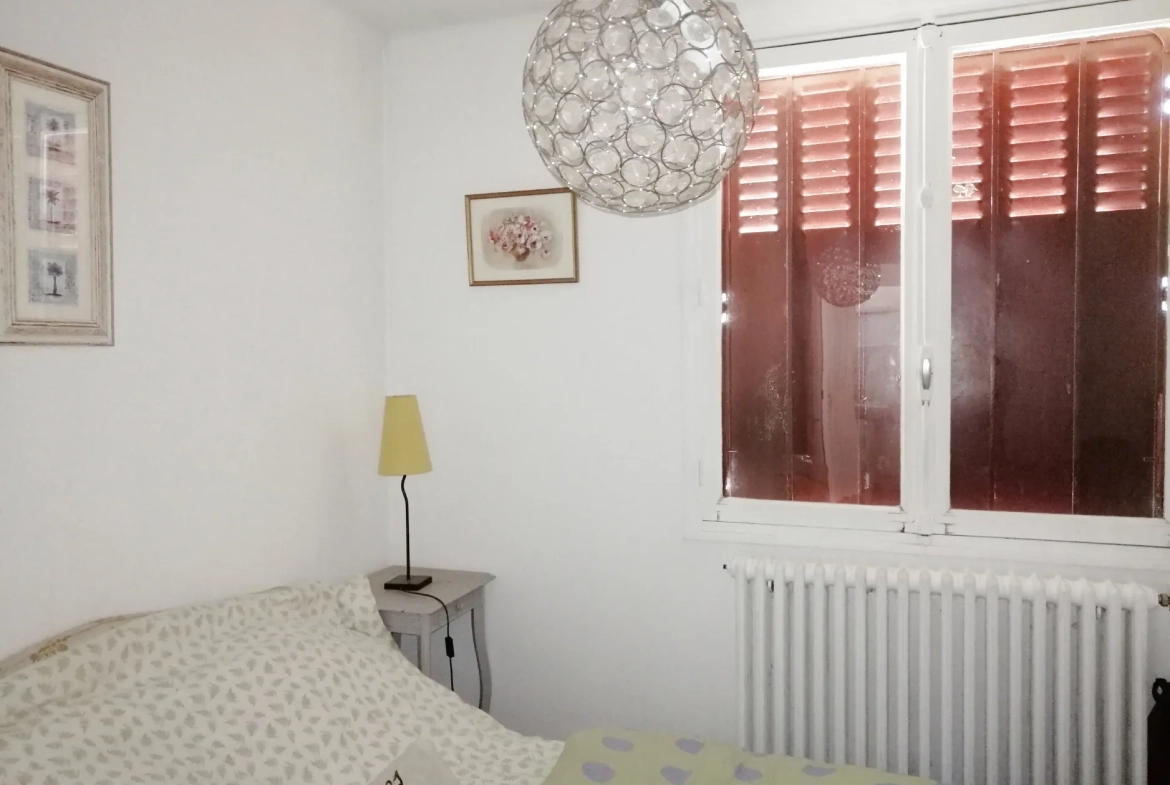 Pavillon indépendant à Vauzelles avec grand jardin, 2 chambres et sous-sol aménagé 