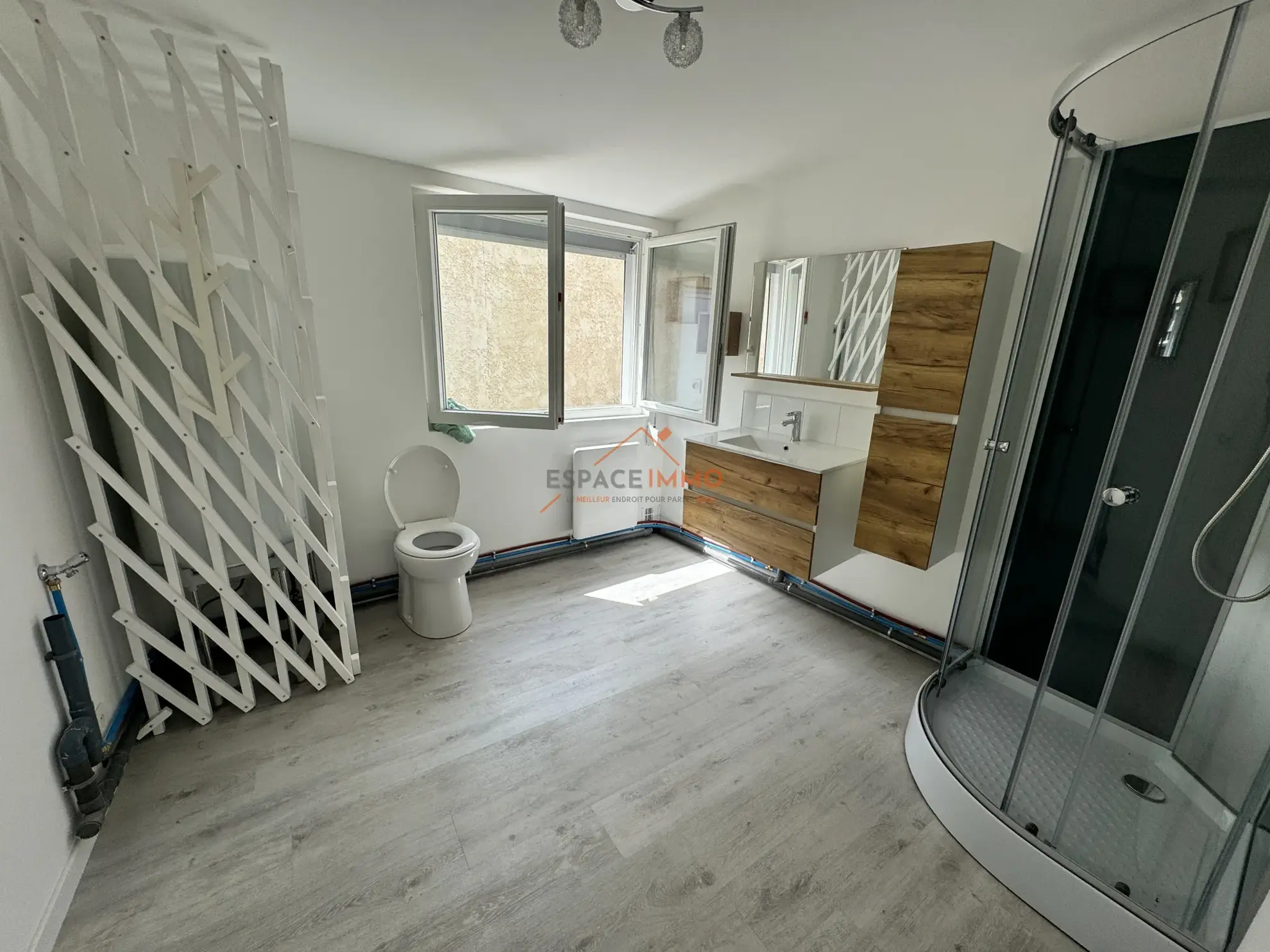 Maison rénovée à Haveluy avec jardin, 2 chambres, idéale pour premier achat ou investissement - Classe énergie E 