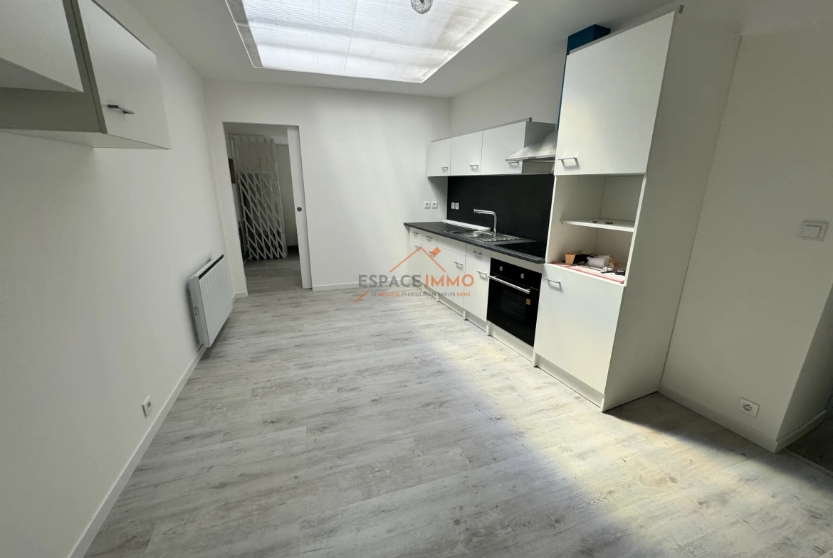 Maison rénovée à Haveluy avec jardin, 2 chambres, idéale pour premier achat ou investissement - Classe énergie E 