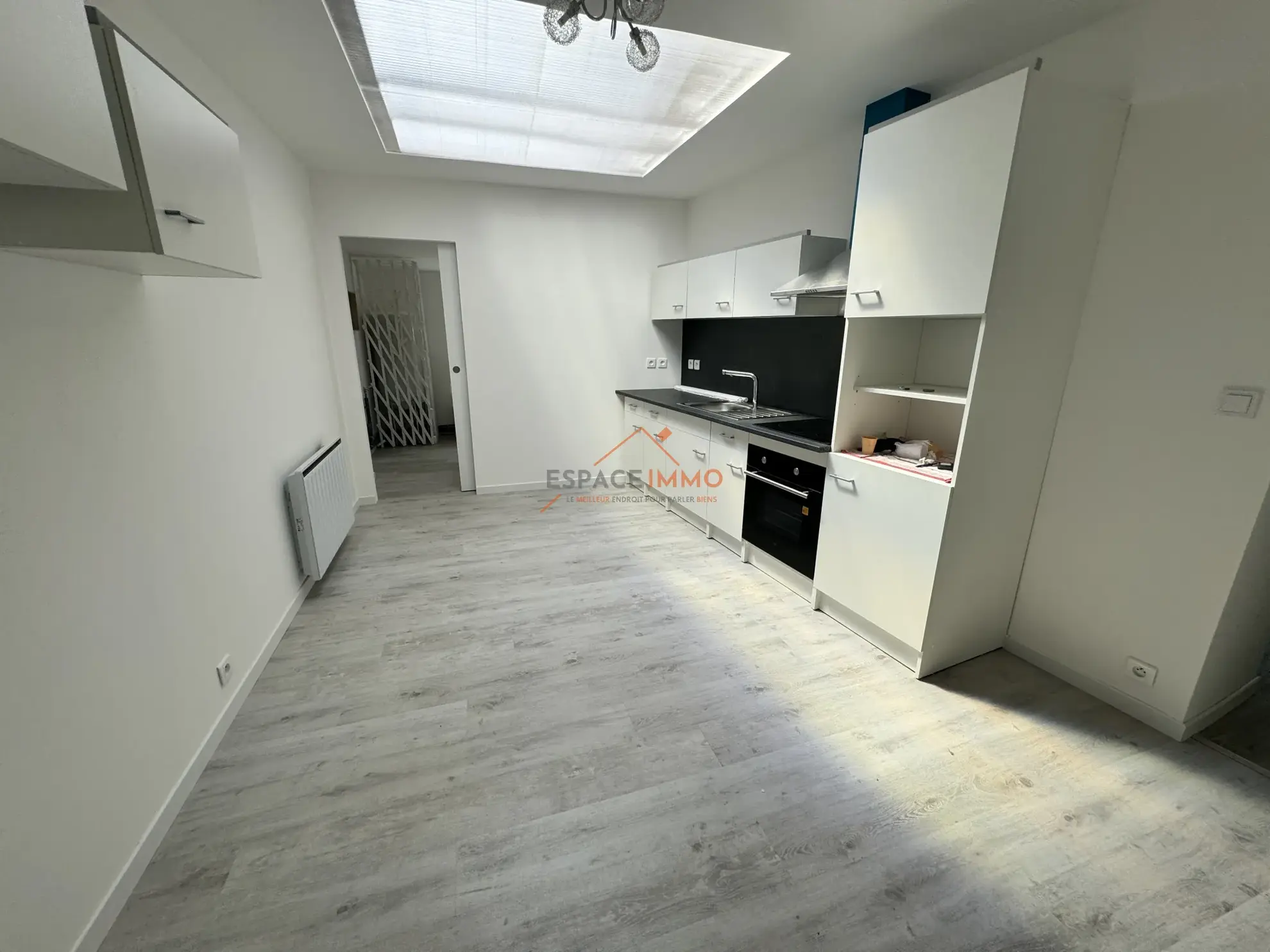 Maison rénovée à Haveluy avec jardin, 2 chambres, idéale pour premier achat ou investissement - Classe énergie E 