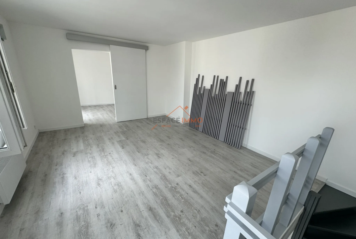 Maison rénovée à Haveluy avec jardin, 2 chambres, idéale pour premier achat ou investissement - Classe énergie E 