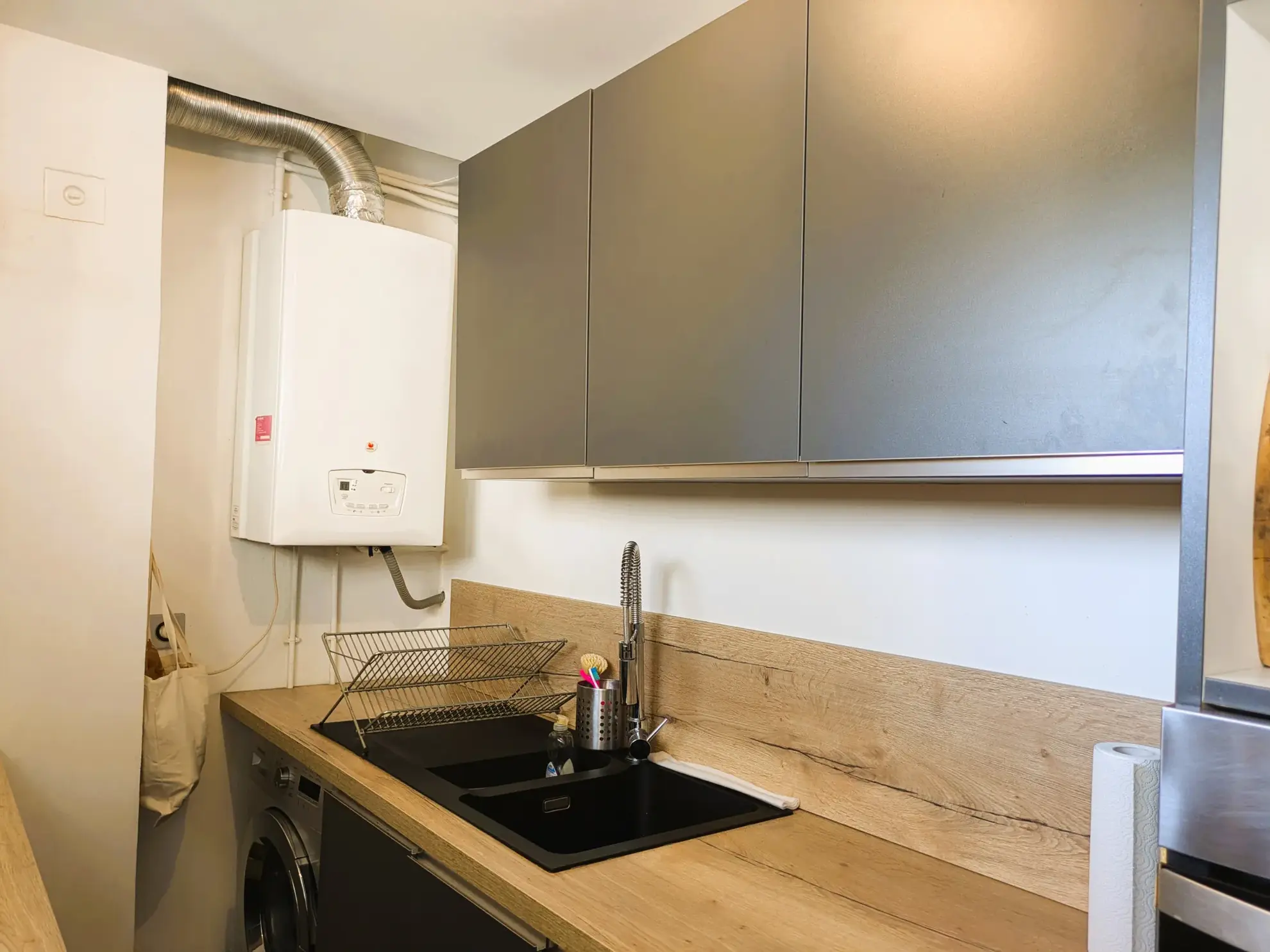 Appartement à vendre à Marseille entre Baille et La Timone avec balcon et stationnement 