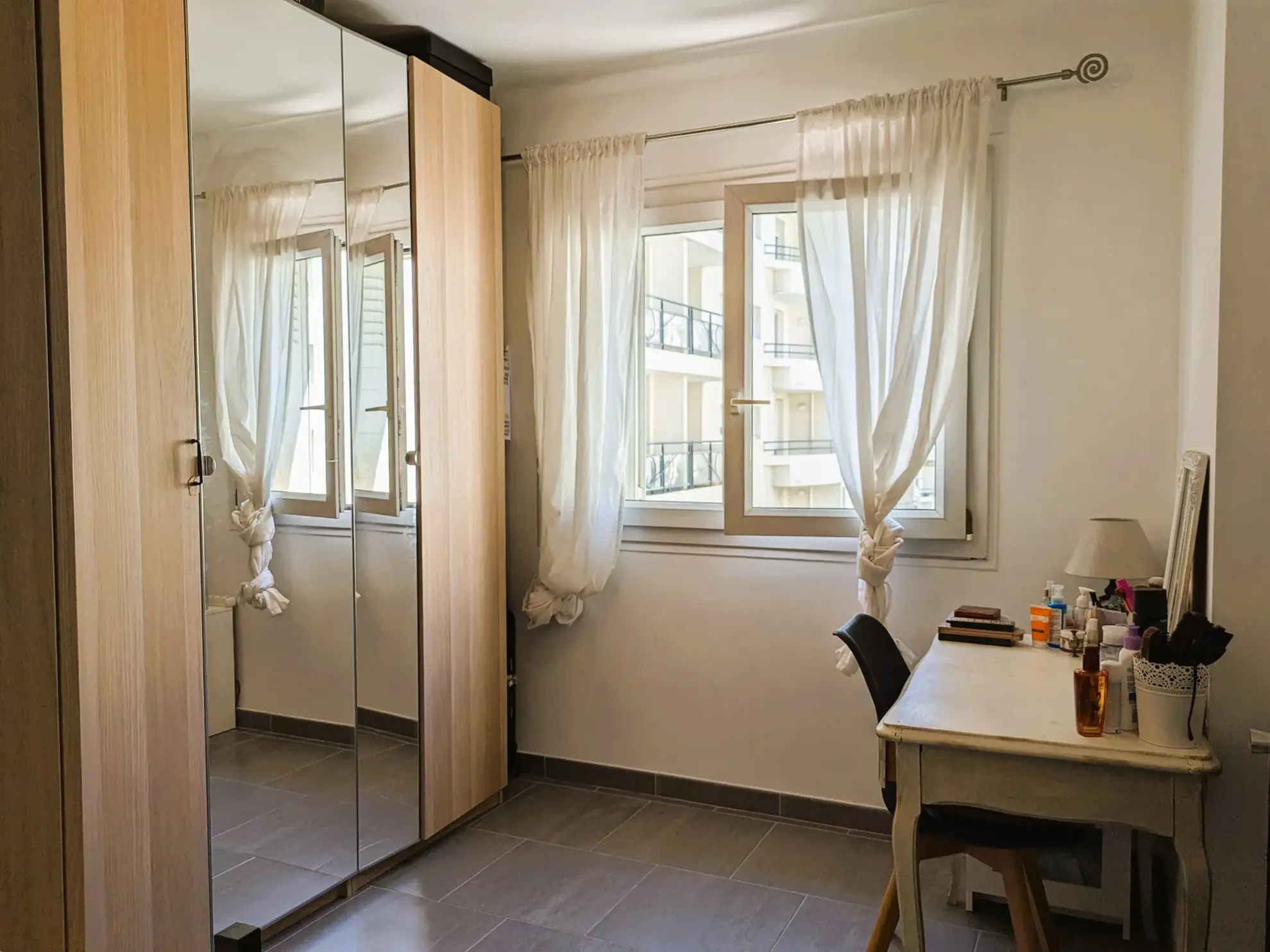 Appartement à vendre à Marseille entre Baille et La Timone avec balcon et stationnement 