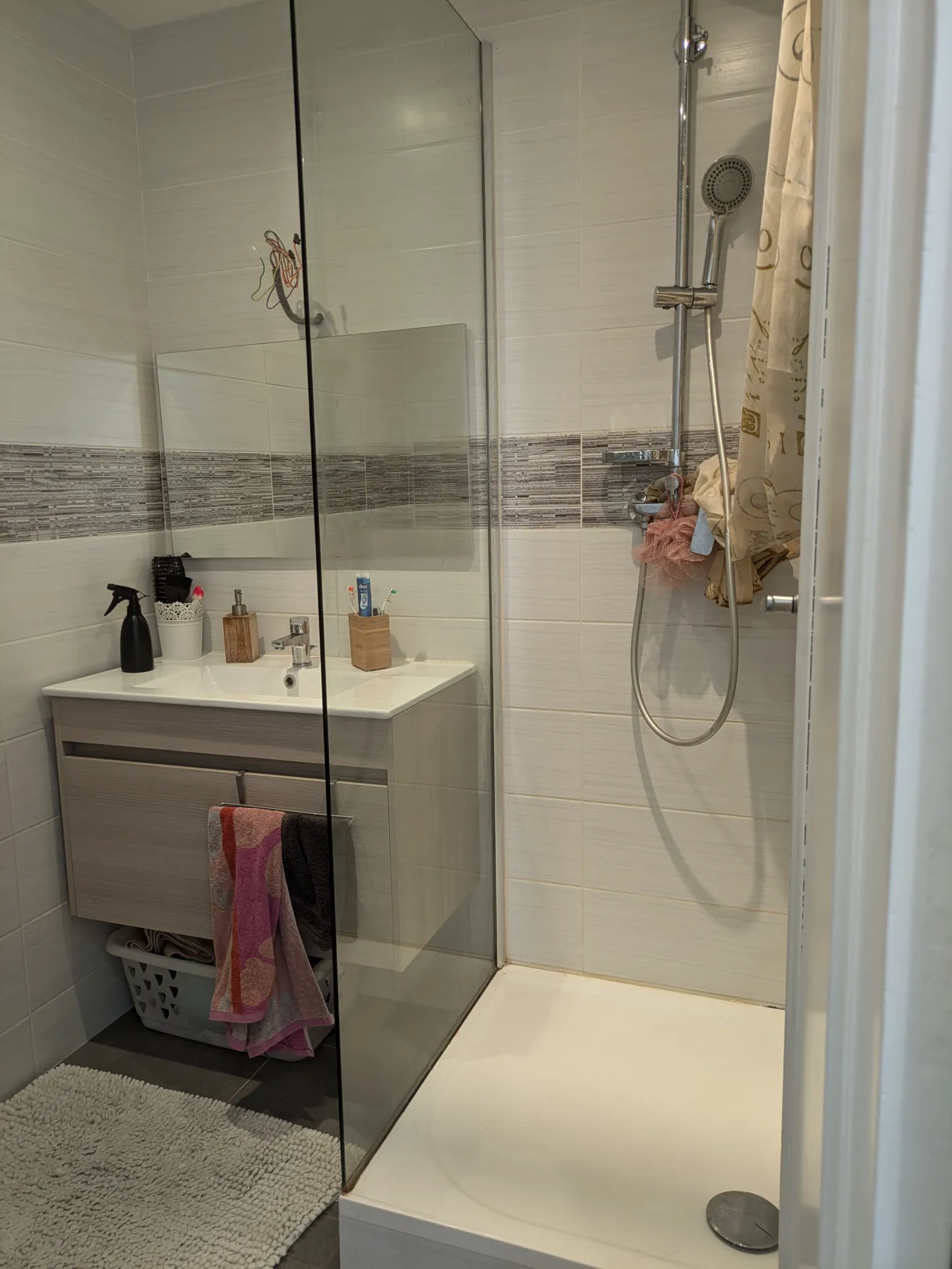 Appartement à vendre à Marseille entre Baille et La Timone avec balcon et stationnement 