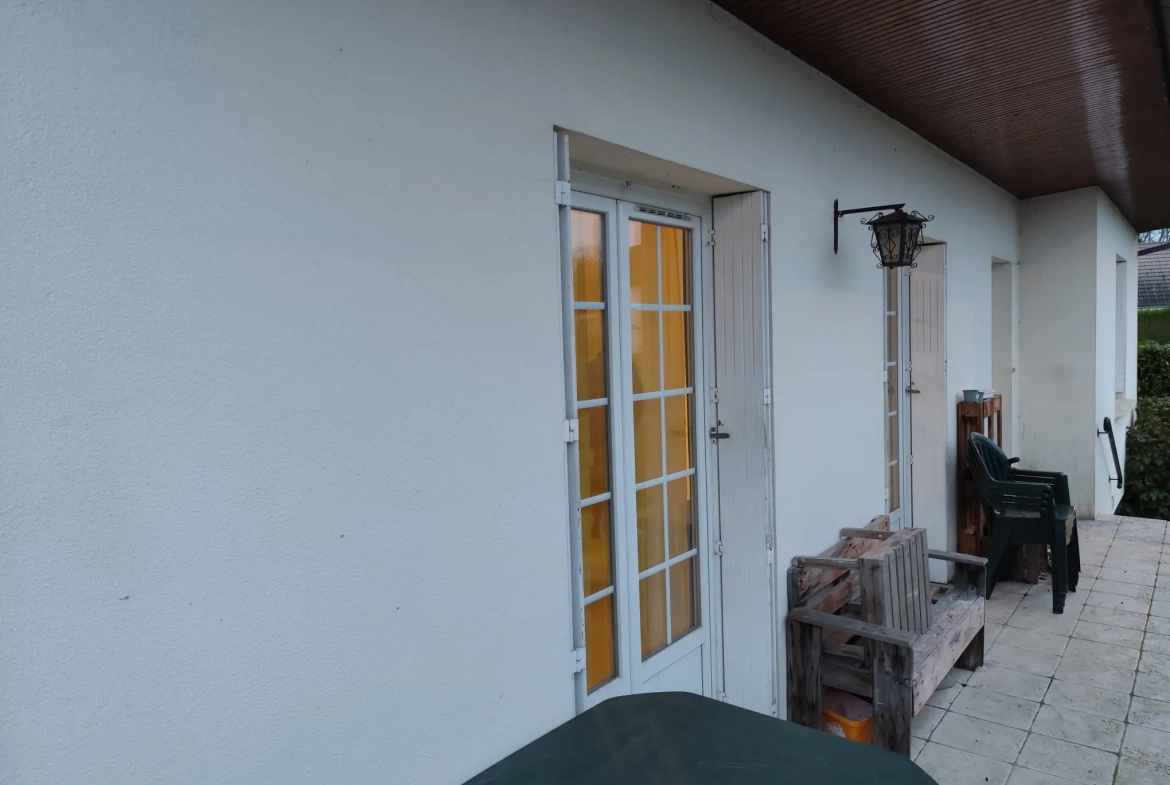 Maison spacieuse de 127m² à Courtomer avec sous-sol et terrain de 1000 m² 