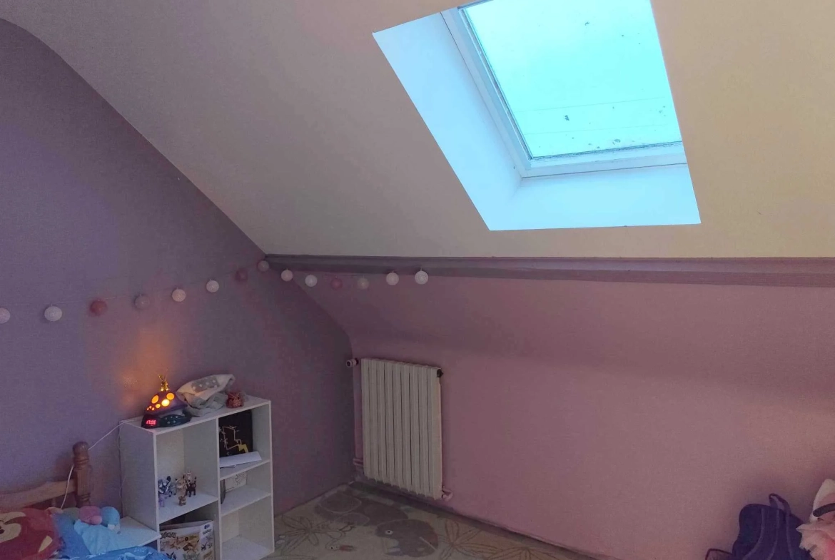 Maison spacieuse de 127m² à Courtomer avec sous-sol et terrain de 1000 m² 