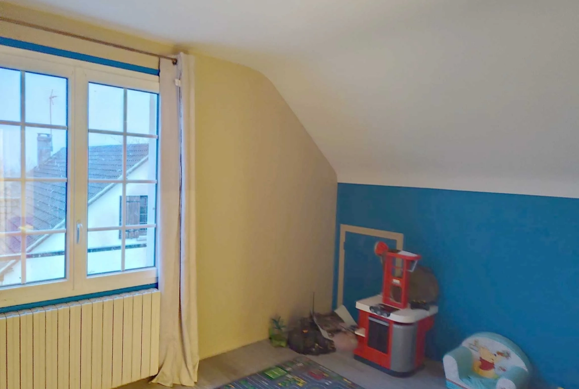Maison spacieuse de 127m² à Courtomer avec sous-sol et terrain de 1000 m² 