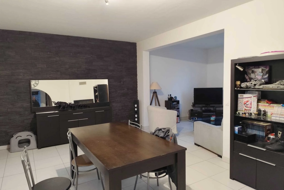 Maison spacieuse de 127m² à Courtomer avec sous-sol et terrain de 1000 m² 
