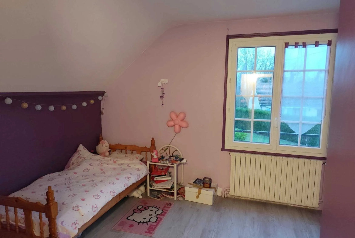 Maison spacieuse de 127m² à Courtomer avec sous-sol et terrain de 1000 m² 
