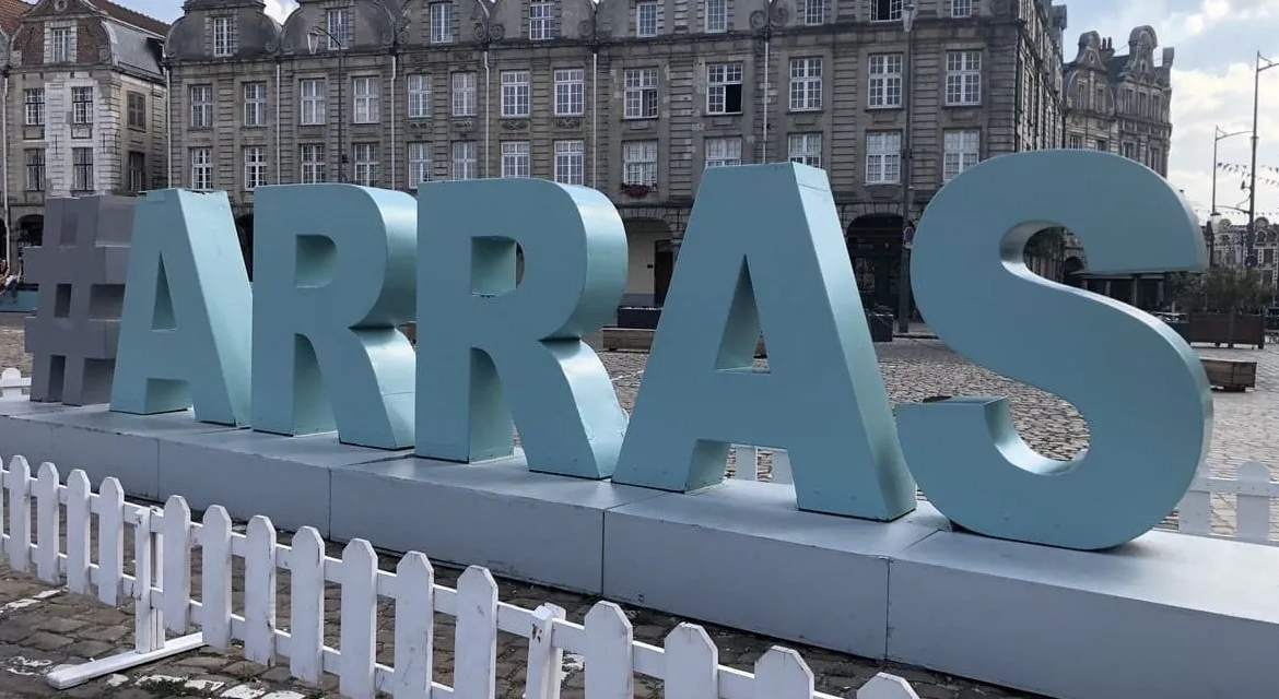 Appartement T2 lumineux de 50 m² à vendre à Arras, idéal pour achat résidentiel ou investissement 