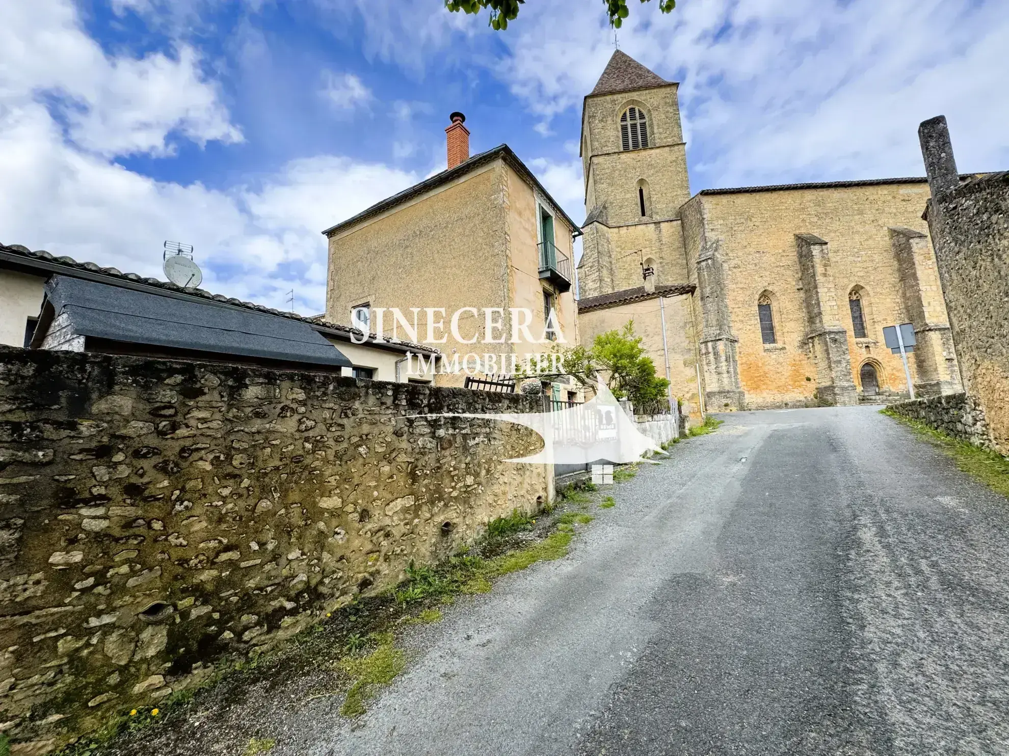 Charmante maison de ville de 100 m² à Belvès, village médiéval classé parmi les plus beaux de France 