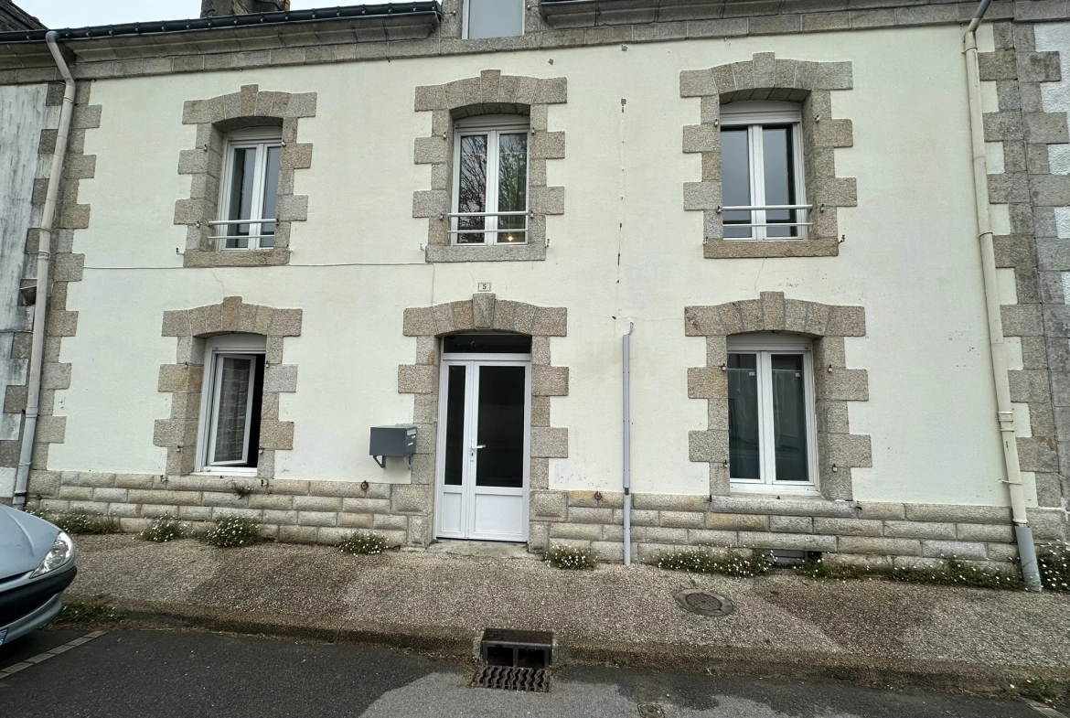 Maison lumineuse de 149 m² à La Chapelle-Neuve avec jardin et mezzanine 