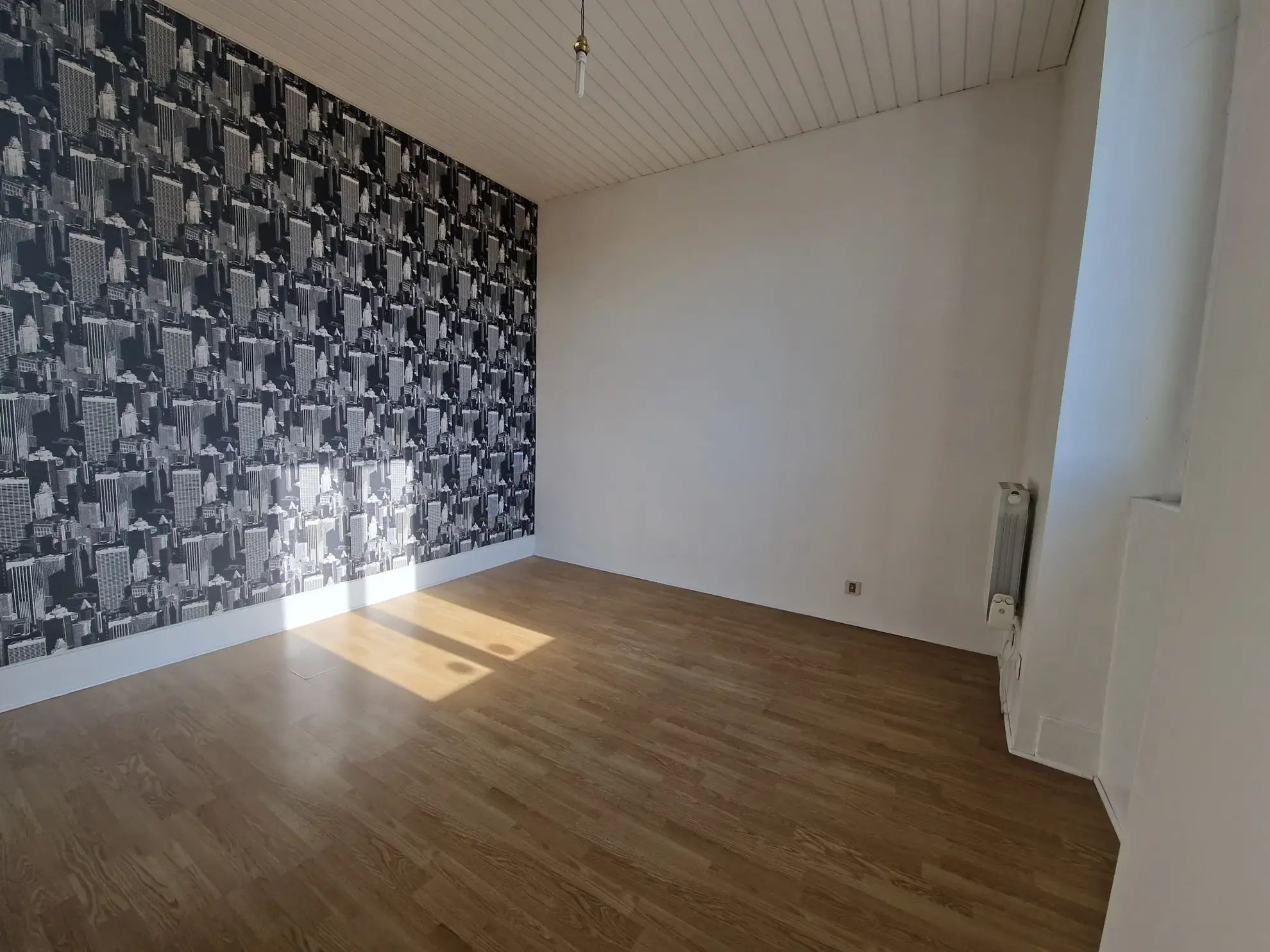 Maison en pierres avec extérieur cosy à Masseret, 4 chambres, jardin et accès facile 