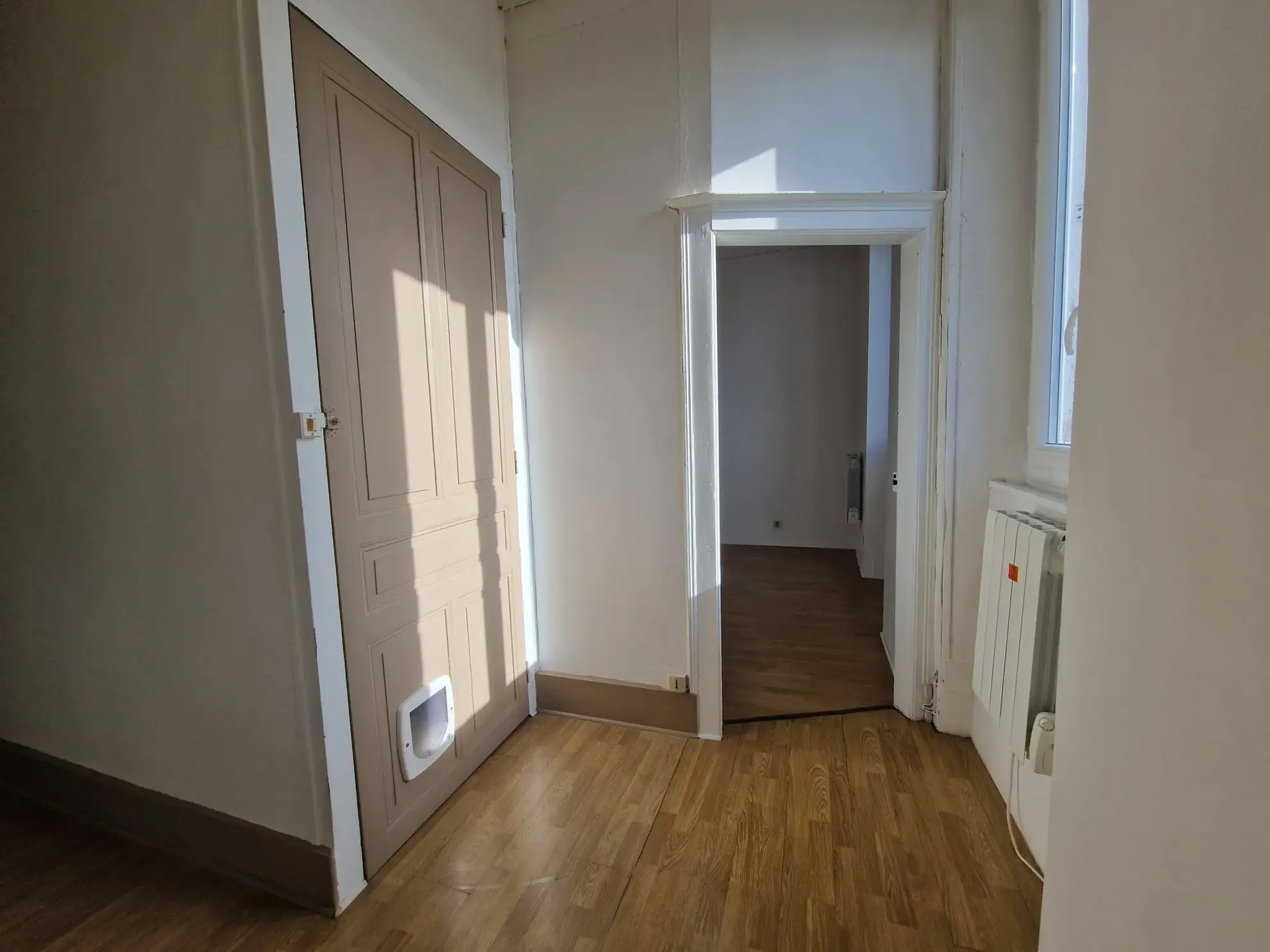 Maison en pierres avec extérieur cosy à Masseret, 4 chambres, jardin et accès facile 