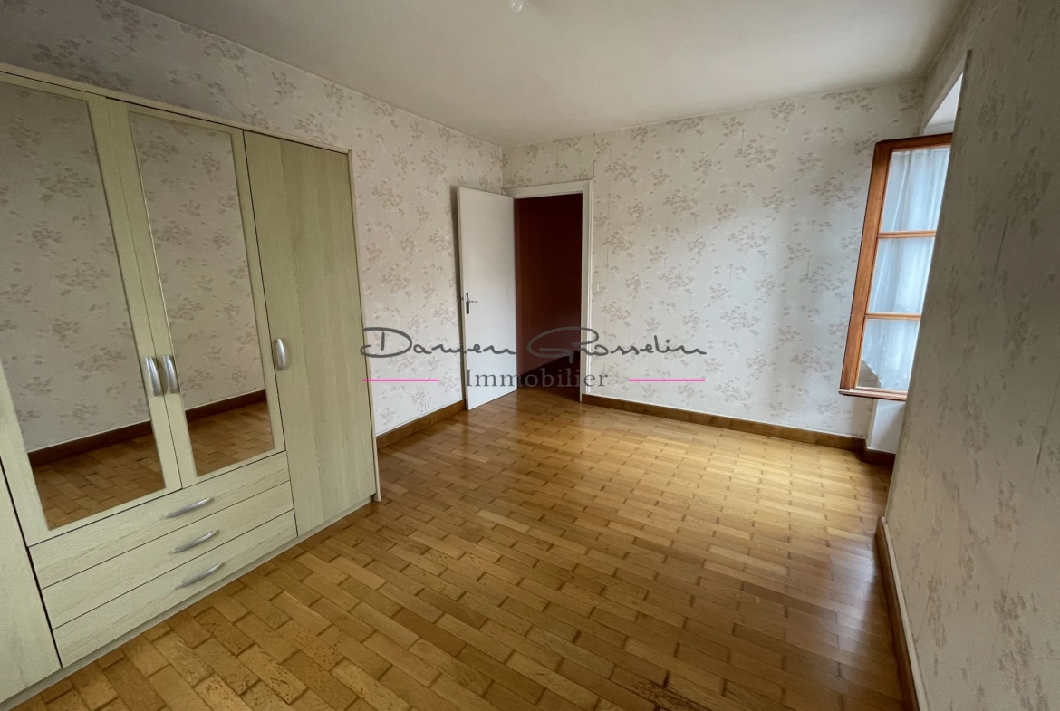 Maison de village à Cublize avec séjour, 2 chambres et sous-sol – Opportunité à ne pas manquer 