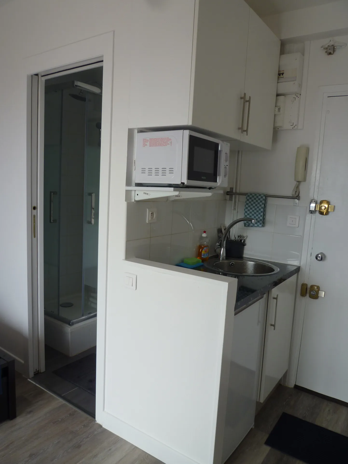 Studette avec vue et balcon à Boulogne-Billancourt 