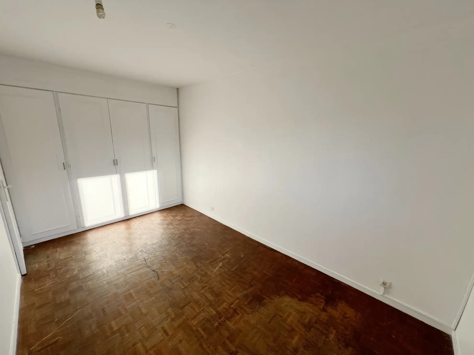 Maison à vendre à Pontault-Combault proche RER E avec 4 chambres et jardin 