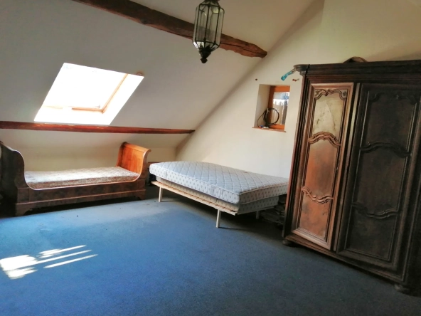 Grande maison familiale à Baume-les-Dames avec terrain de 3276 m² 