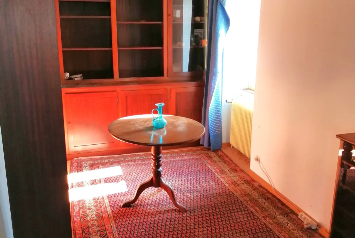 Grande maison familiale à Baume-les-Dames avec terrain de 3276 m² 