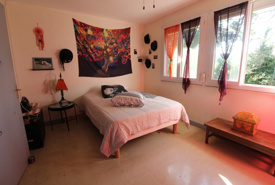 Maison indépendante de 80 m² avec terrain de 1500 m² à Andryes 