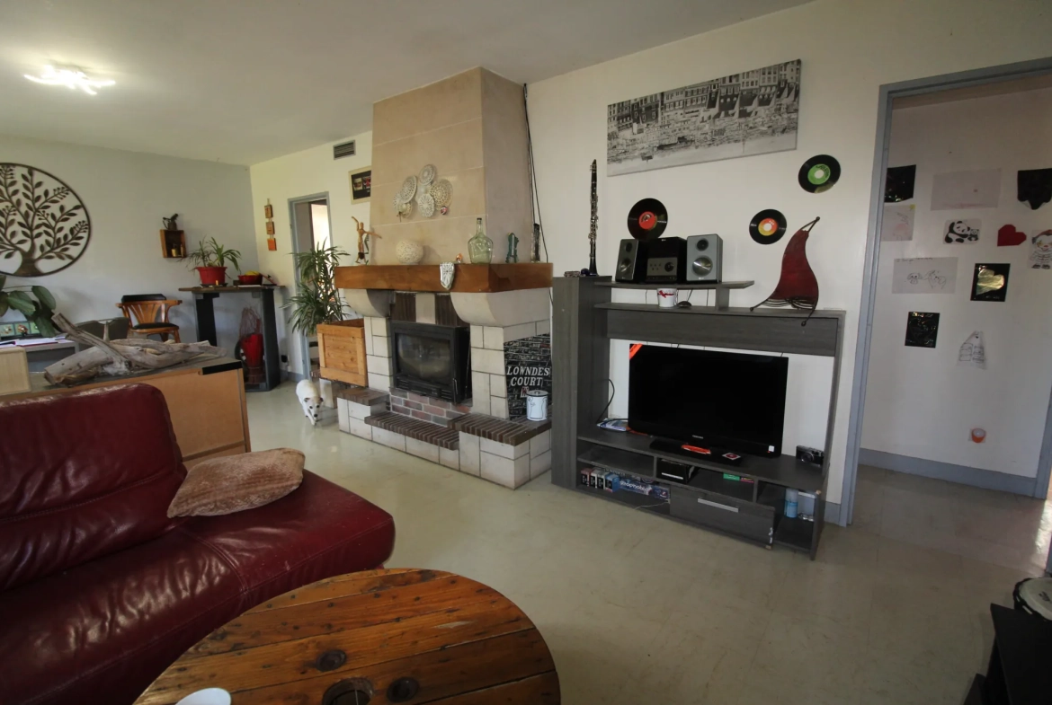 Maison indépendante de 80 m² avec terrain de 1500 m² à Andryes 