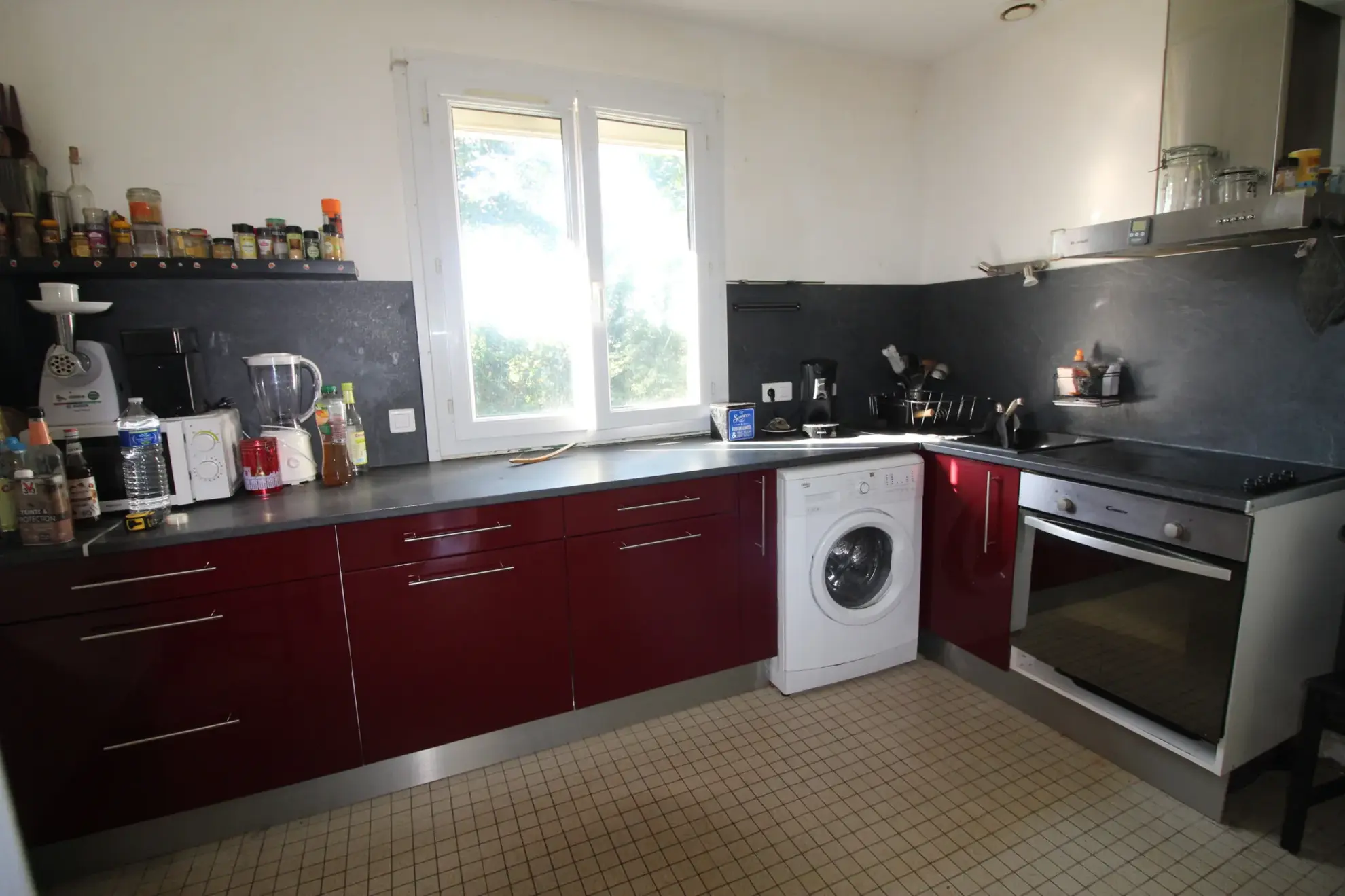 Maison indépendante de 80 m² avec terrain de 1500 m² à Andryes 