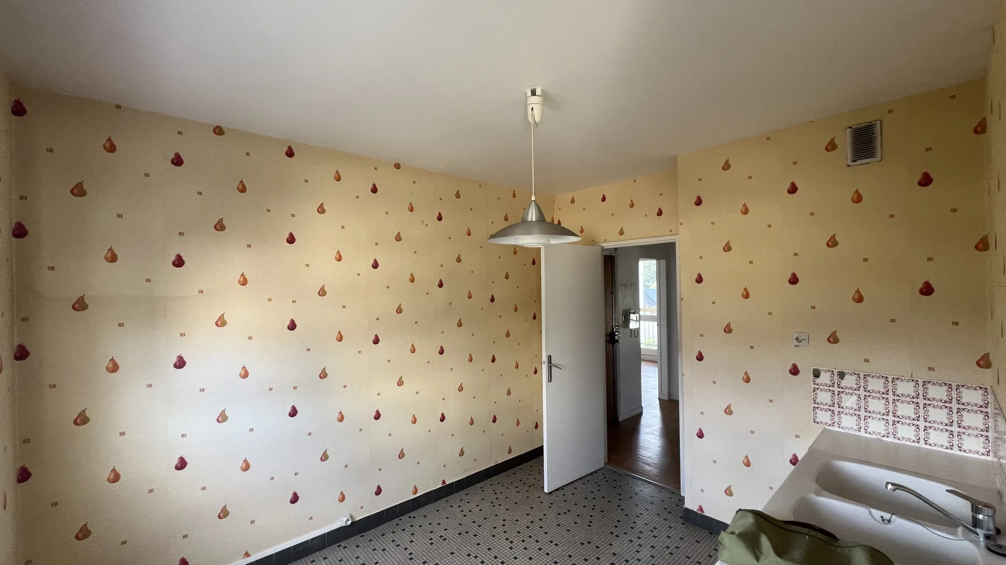Appartement lumineux de 74 m² avec 3 chambres à Alençon 