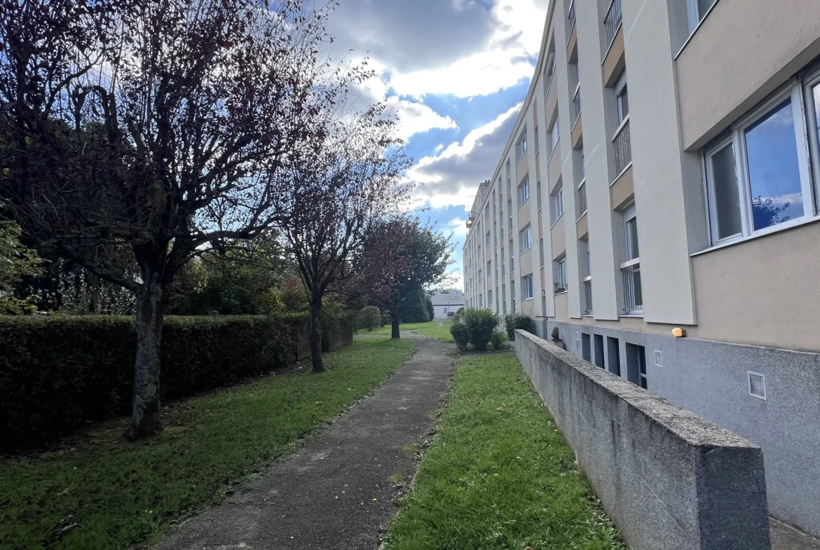 Appartement lumineux de 74 m² avec 3 chambres à Alençon 