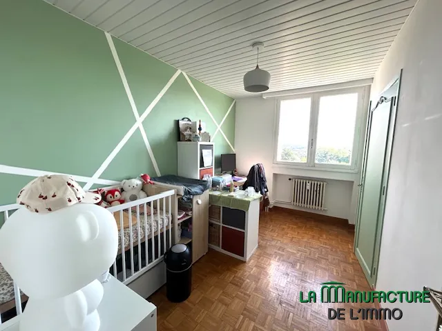 Appartement T4 lumineux avec balcon et cave à Saint-Étienne - Idéal primo-accédants 