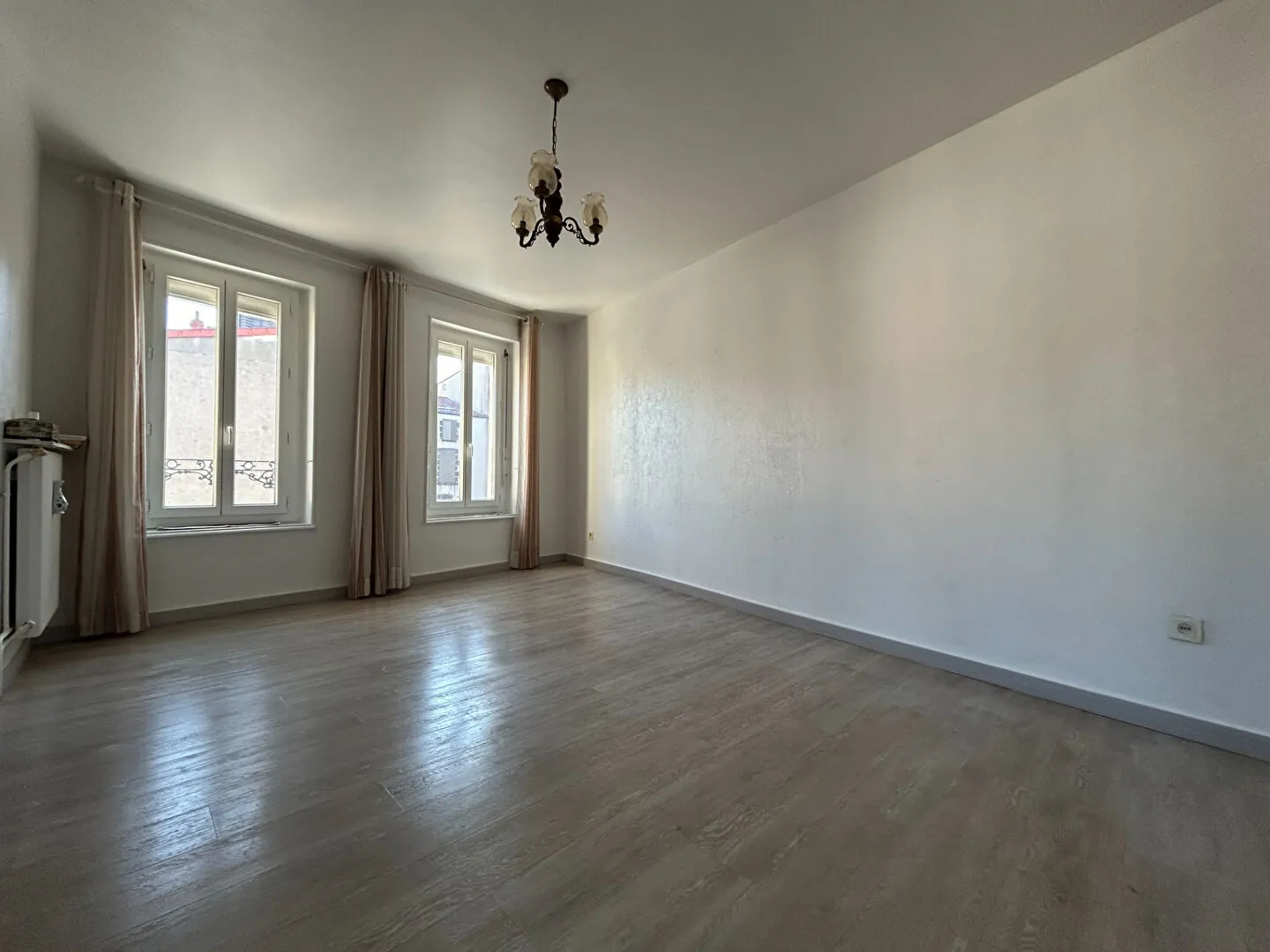 Appartement T3 avec terrasse et garage à vendre à Clermont-Ferrand centre-ville 
