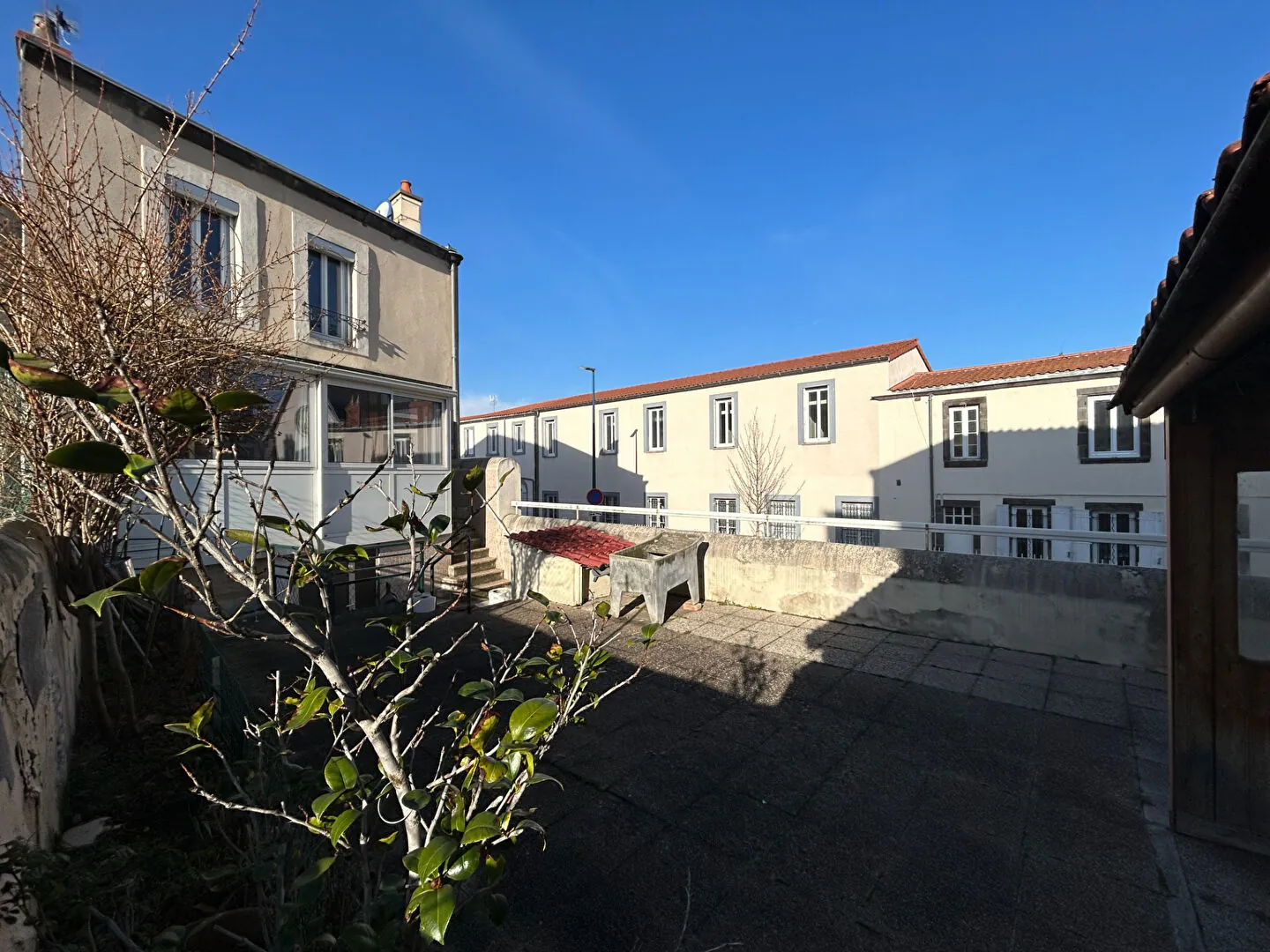 Appartement T3 avec terrasse et garage à vendre à Clermont-Ferrand centre-ville 