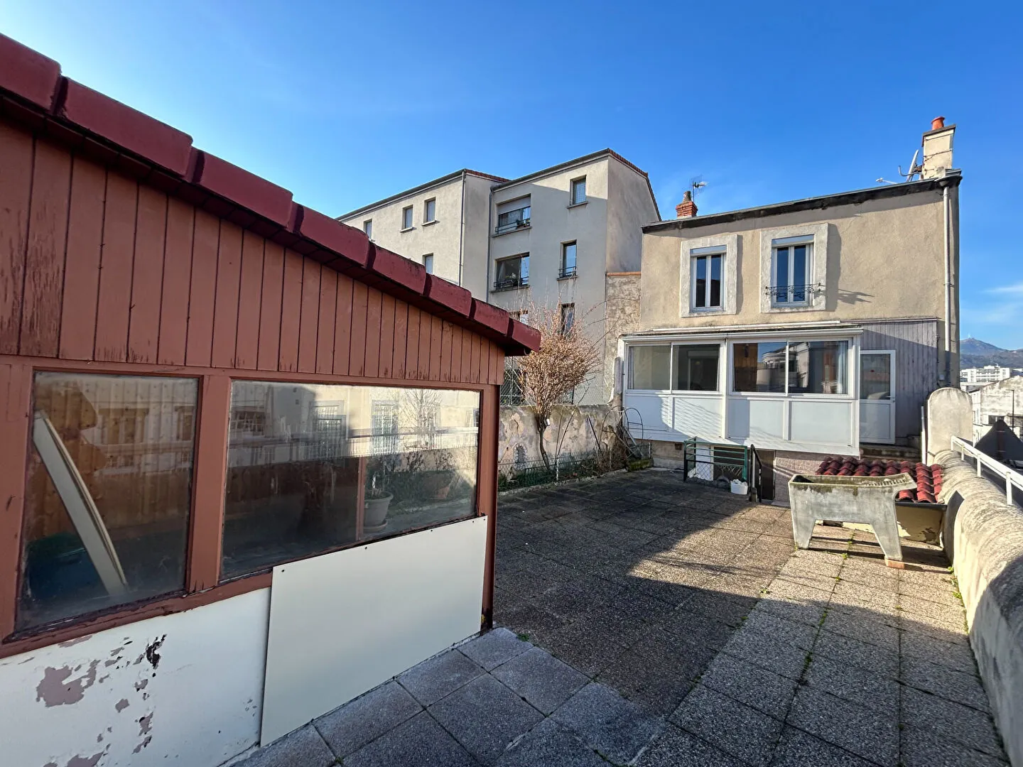 Appartement T3 avec terrasse et garage à vendre à Clermont-Ferrand centre-ville 