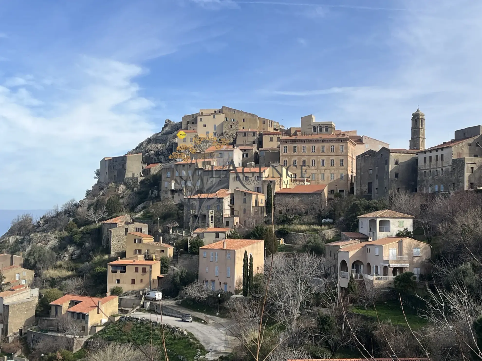 Maison de village historique à Speloncato avec vue mer et montagne 