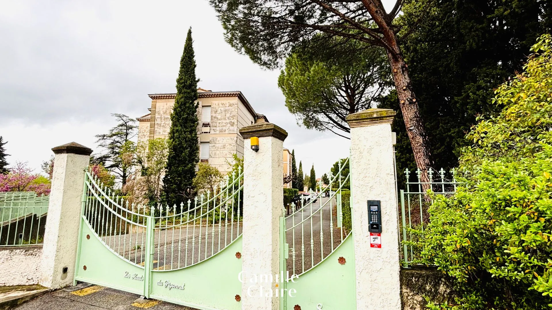 Studio à vendre avec vue dégagée dans le centre-ville d'Aix-en-Provence 