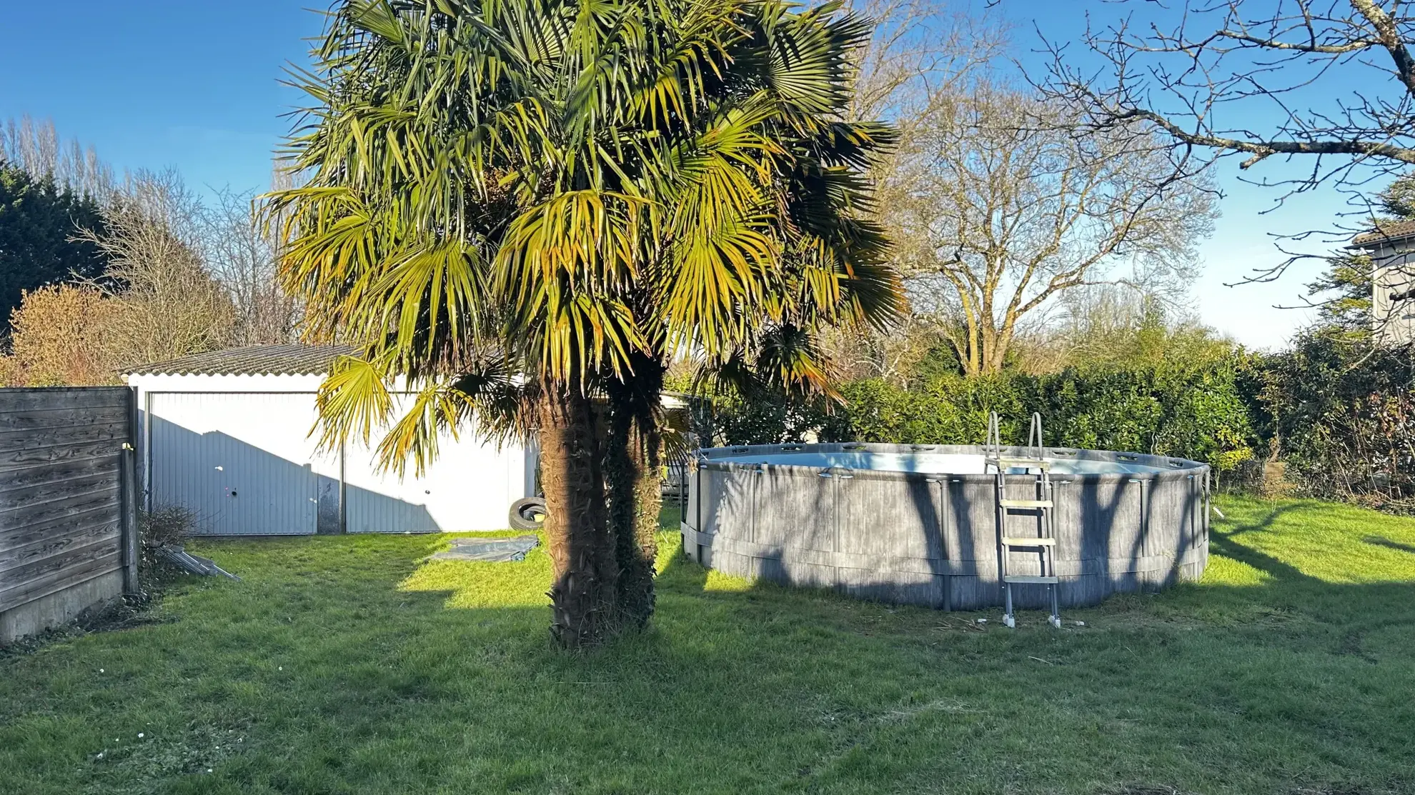 Maison de plain-pied à Bessines avec jardin et piscine - 4 chambres 