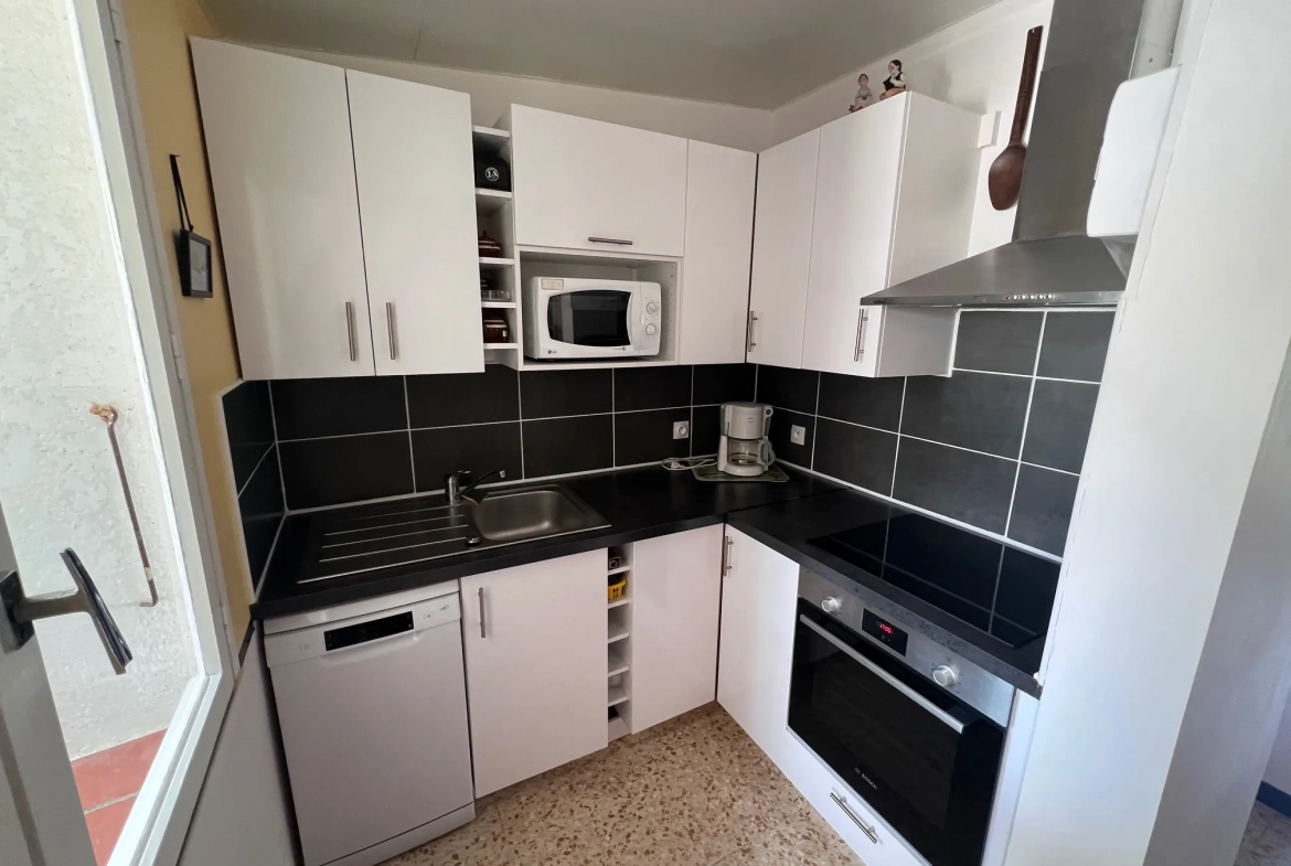 Charmante maison 3 pièces avec mezzanine et jardin au Barcarès en vente 