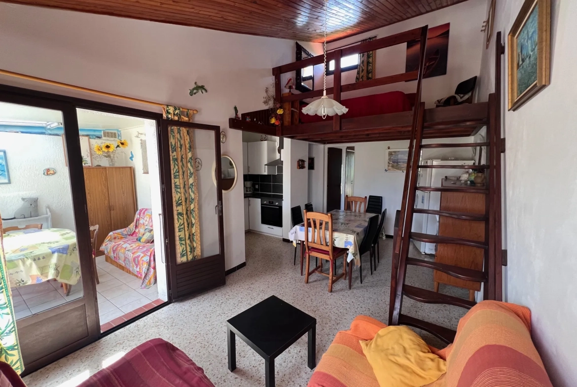 Charmante maison 3 pièces avec mezzanine et jardin au Barcarès en vente 