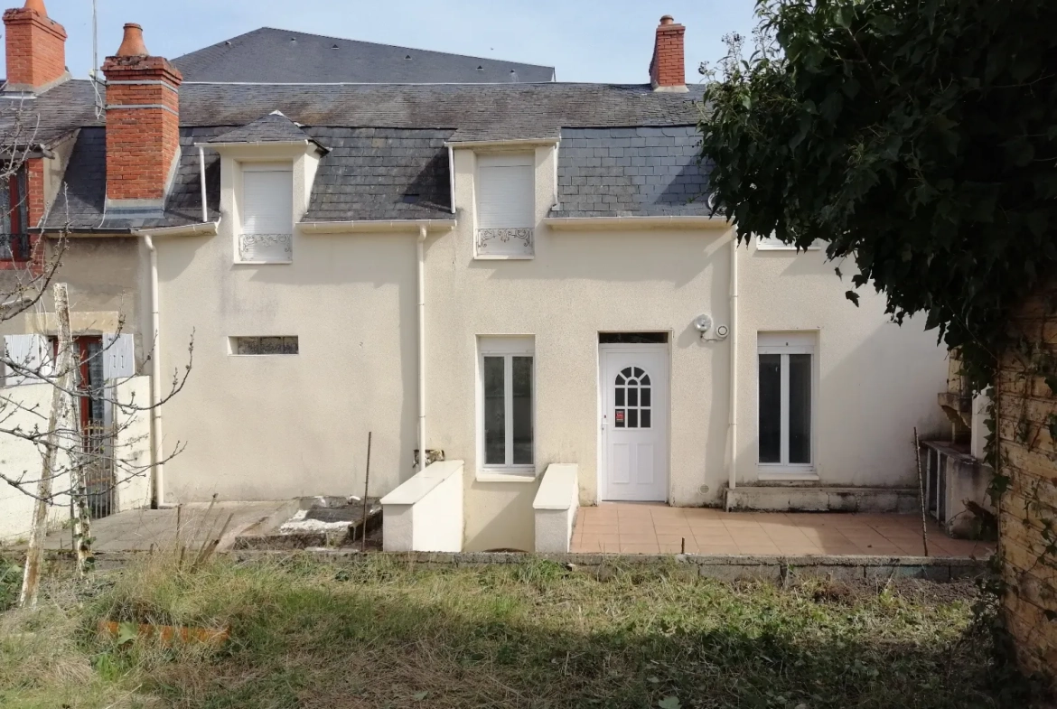 Immeuble rénové de 4 appartements avec jardin à Nevers, idéal pour investissement locatif 
