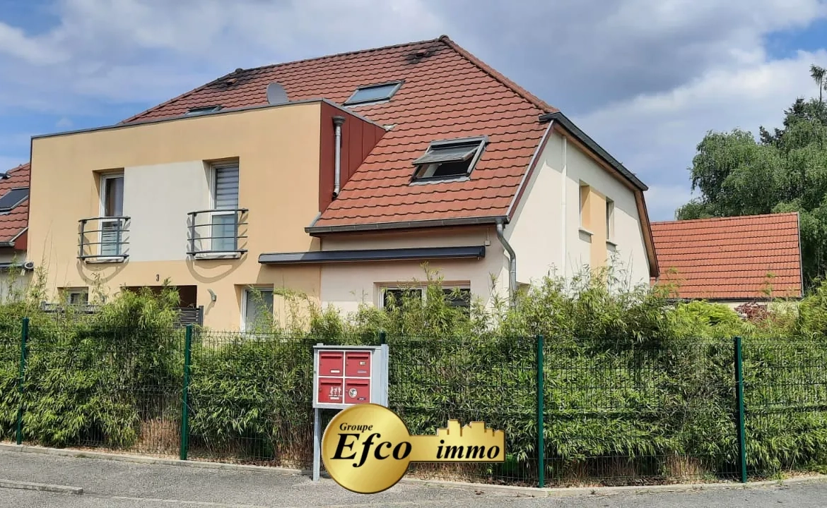 Triplex avec jardin, piscine, garage à Michelbach le Haut, 86m² 