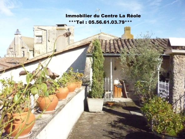 Immeuble de ville de 250 m² avec terrasse et local commercial à La Réole