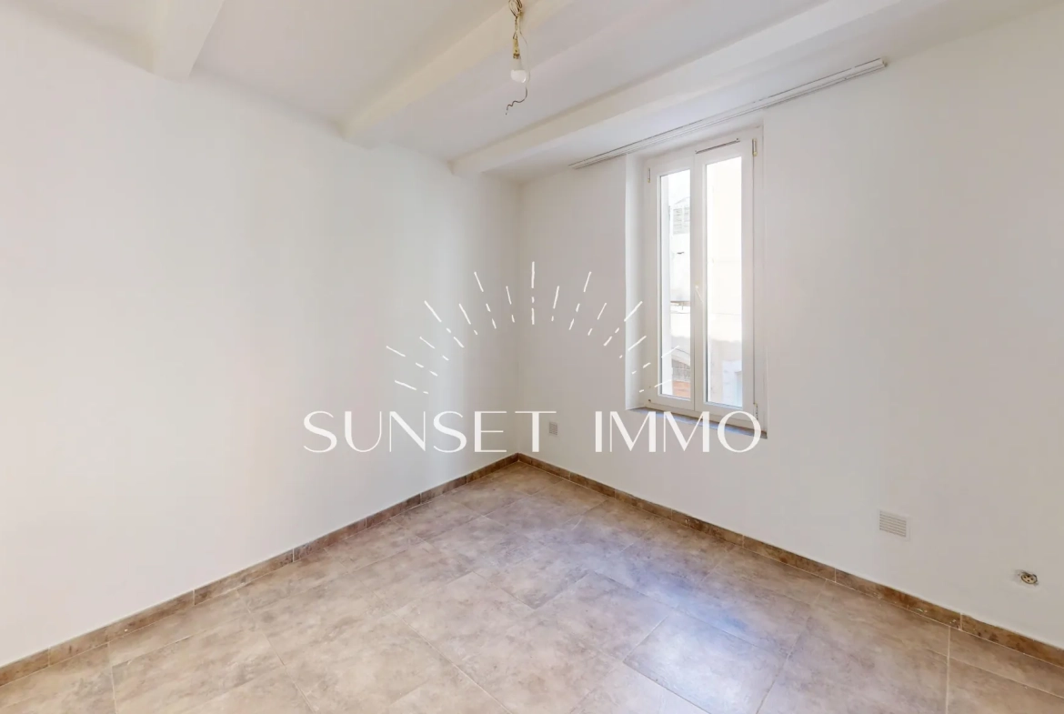 Immeuble à vendre à Marignane - Investissement locatif en centre-ville 