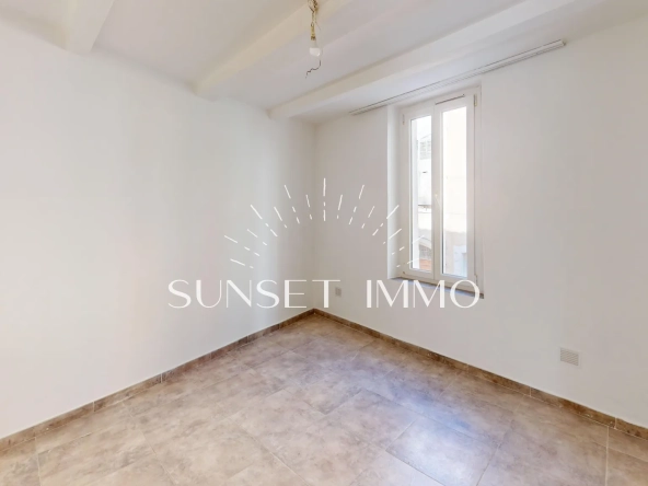 Immeuble à vendre à Marignane - Investissement locatif en centre-ville