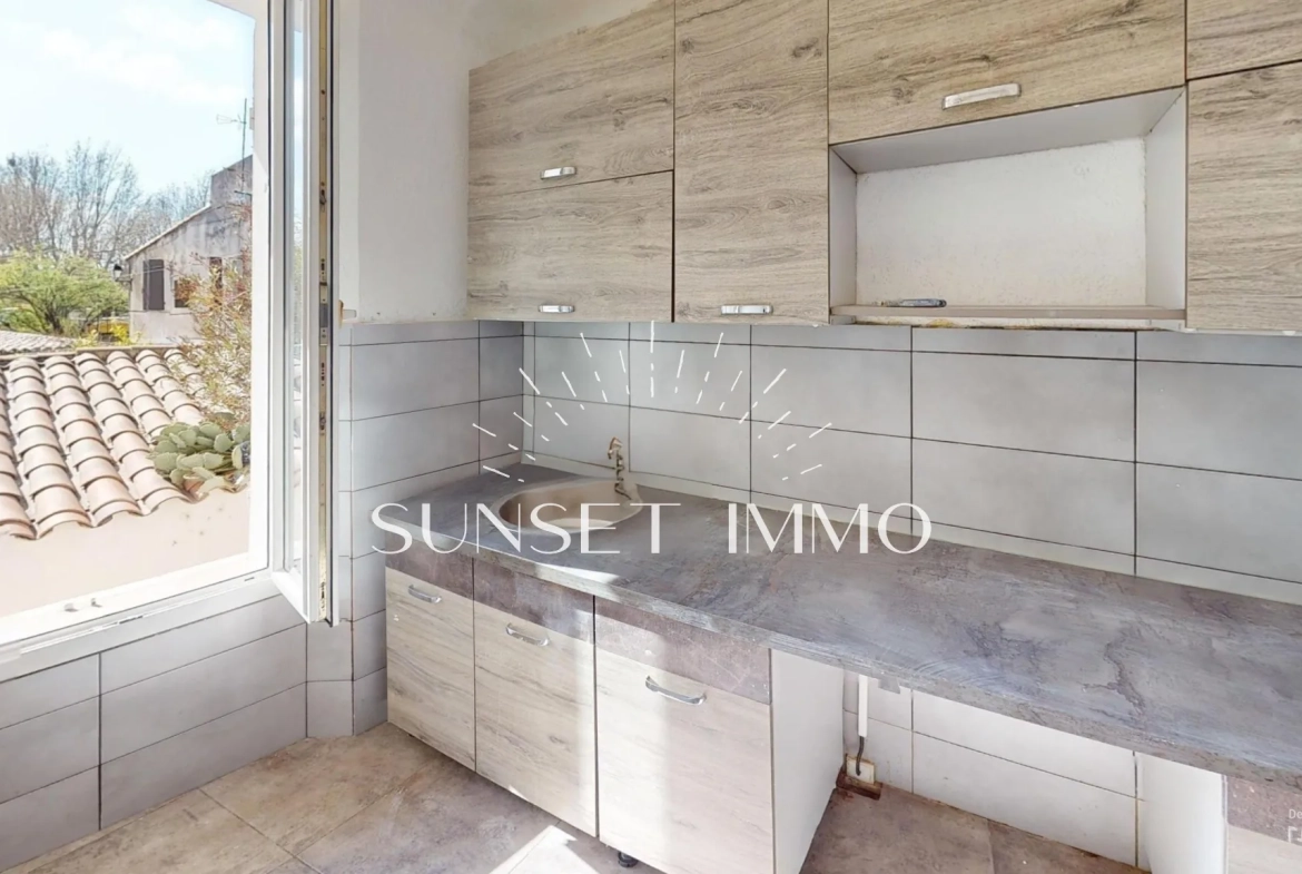Immeuble à vendre à Marignane - Investissement locatif en centre-ville 